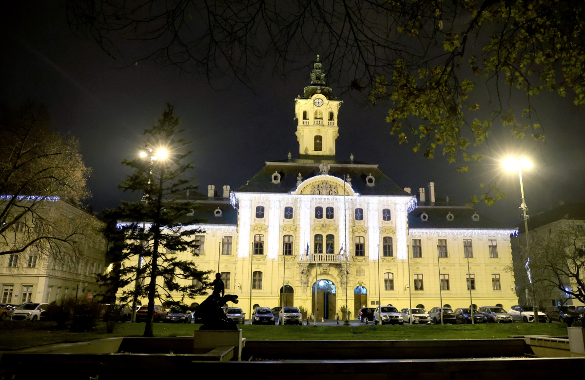 Szeged, ünnepi fény, városháza