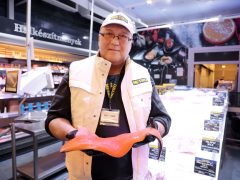 Szeged, Metro, áruház, vásárlás, hal, hús, pezsgő, alkohol, édesség, tányér, robotgép, hűtő, edény, makói hagyma