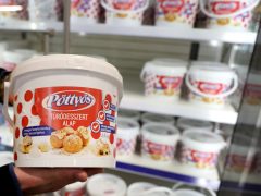 Szeged, Metro, áruház, vásárlás, hal, hús, pezsgő, alkohol, édesség, tányér, robotgép, hűtő, edény, makói hagyma