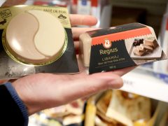 Szeged, Metro, áruház, vásárlás, hal, hús, pezsgő, alkohol, édesség, tányér, robotgép, hűtő, edény, makói hagyma