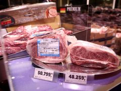 Szeged, Metro, áruház, vásárlás, hal, hús, pezsgő, alkohol, édesség, tányér, robotgép, hűtő, edény, makói hagyma