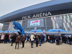 Szeged, Fidesz, Háborúellenes Gyűlés, Pick Aréna