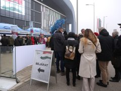 Szeged, Fidesz, Háborúellenes Gyűlés, Pick Aréna