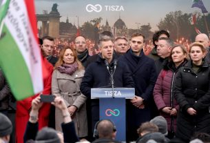 Szeged, Magyar Péter, Tisza Párt, Tisza, Út a Győzelembe, országjárás Széchenyi tér