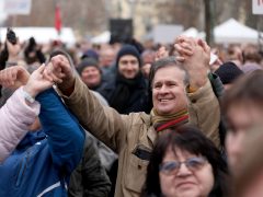 Szeged, Magyar Péter, Tisza Párt, Tisza, Út a Győzelembe, országjárás Széchenyi tér