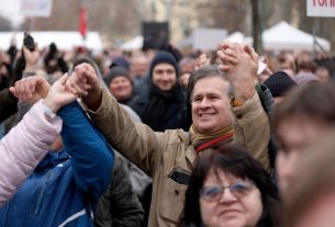 Szeged, Magyar Péter, Tisza Párt, Tisza, Út a Győzelembe, országjárás Széchenyi tér