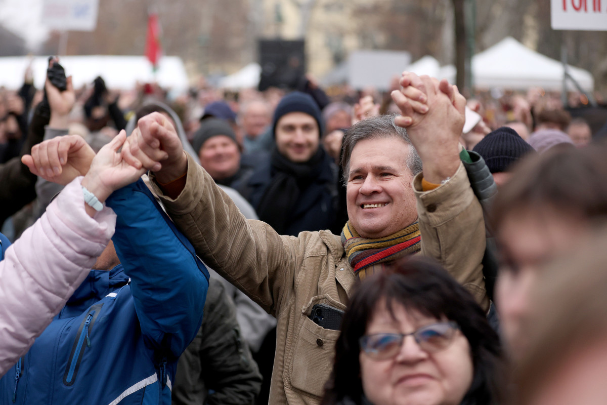 Szeged, Magyar Péter, Tisza Párt, Tisza, Út a Győzelembe, országjárás Széchenyi tér