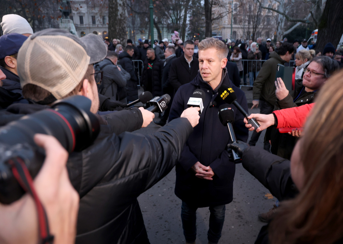 Szeged, Magyar Péter, Tisza Párt, Tisza, Út a Győzelembe, országjárás Széchenyi tér