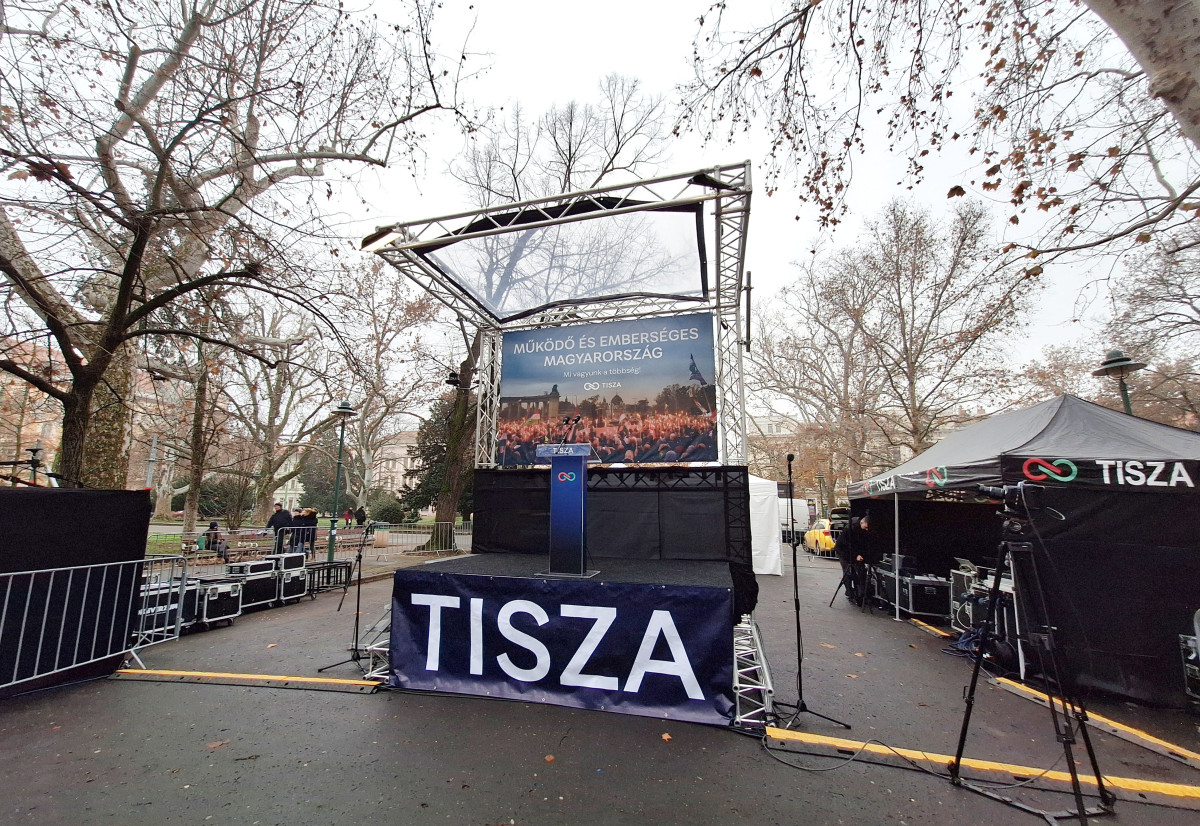 Szeged, Magyar Péter, országjárás, Széchenyi tér