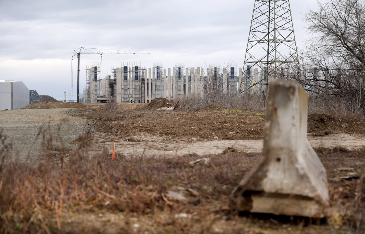 Szeged, BYD, építkezés