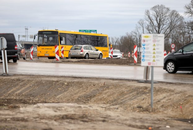 Szeged, BYD, építkezés, 5-ös út, szélesítés, körforgalom építés