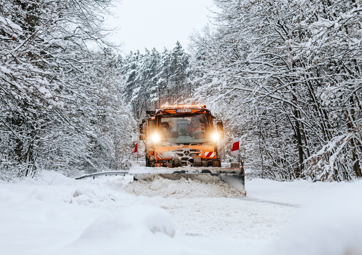 Havazás. Tél. Magyar Közút. Fotó: Magyar Közút hivatalos FB