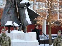 Szeged, doni áttörés, megemlékezés, kormányhivatal, Rákóczi tér, koszorúzás
