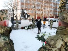 Szeged, doni áttörés, megemlékezés, kormányhivatal, Rákóczi tér, koszorúzás