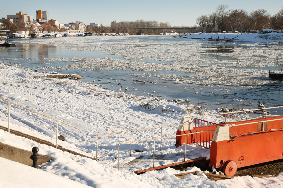 Szeged, jégzajlás, jég, Tisza, január, tél, időjárás, fagy, folyó