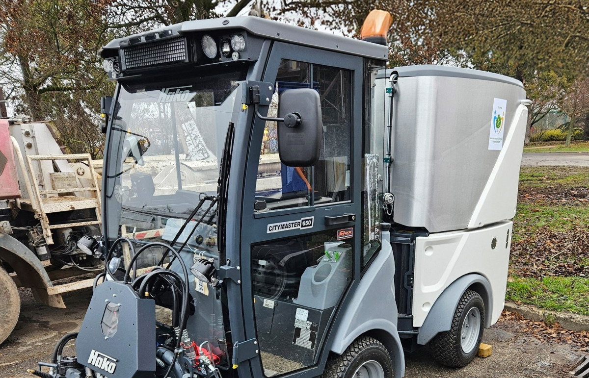 Szegedi Környezetgazdálkodási Nonprofit Kft. Várostakarítás. Géppark. Fotó: Szegedi Környezetgazdálkodási Nonprofit Kft. hivatalos FB