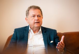 Prof. Dr. Várkonyi Tamás, az SZTE SZAKK Belgyógyászati Klinika igazgatója. SZTE. Kutatás, cukorbetegség.