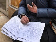 Szeged, hajléktalan, Nagyáruház, passage sor, kéreget, vers