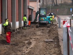 Szeged, Szőreg, Tömörkény István Művelődési Ház, burkolat felújítás, útjavítás