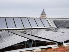 Szeged, napelem, Agóra, tető