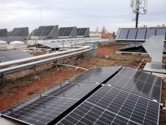 Szeged, napelem, Agóra, tető