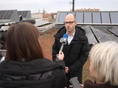 Szeged, napelem, Agóra, tető