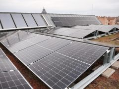 Szeged, napelem, Agóra, tető