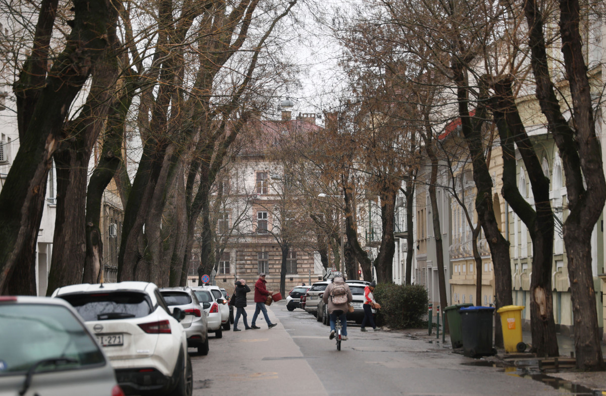 Szeged, felújítás, Hajnóczy utca