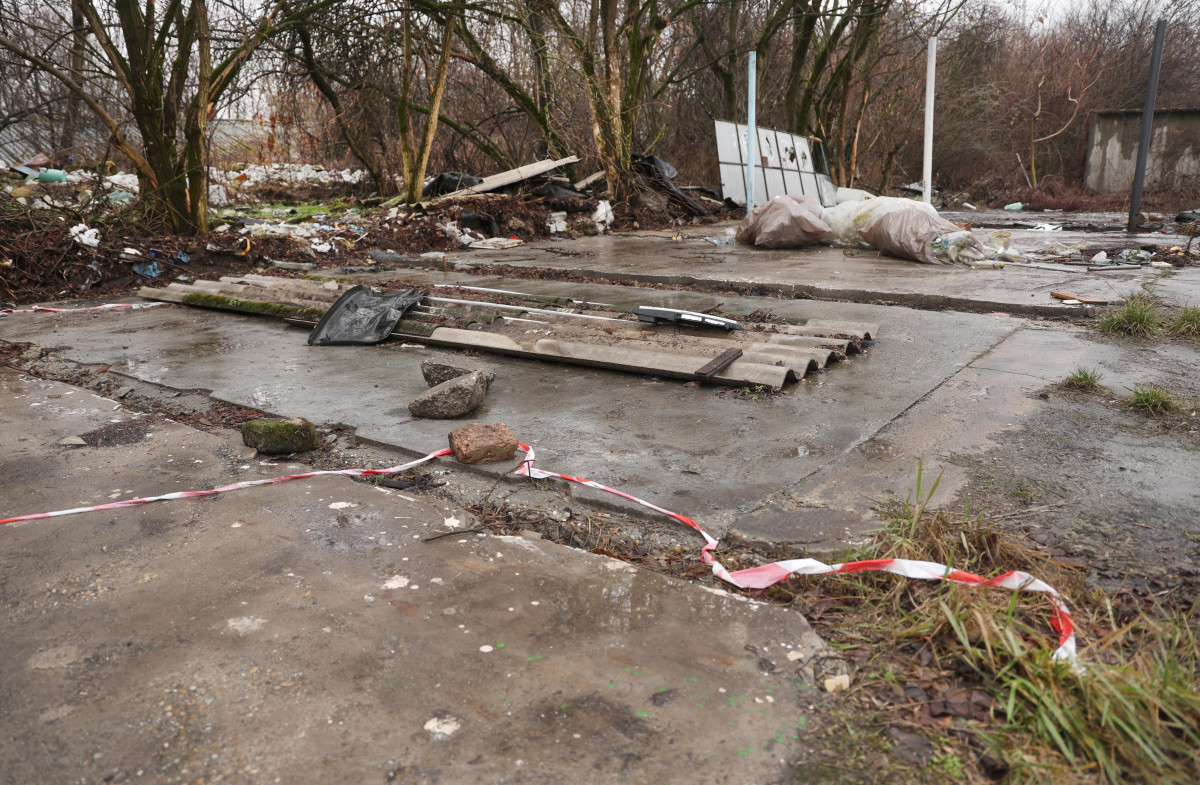 Szeged, lebontják, garázsok, garázs, garázssor, Állomás utca