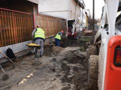 Szeged, Szende Béla utca, járdafelújítás