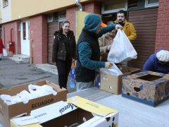 Szeged, Ételt az Életért Alapítvány, ételosztás, rászorulók, szegénység, adomány, Zárda utca