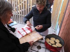 Szeged, Böllérnap, télbúcsúztató, farsang, Petőfitelep, fánk