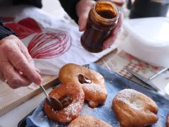 Szeged, Böllérnap, télbúcsúztató, farsang, Petőfitelep, fánk