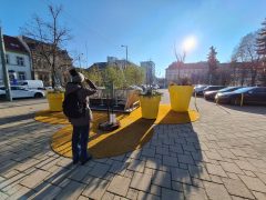 Szeged, Kormányhivatal, ReGreenX installáció, pop-up kert