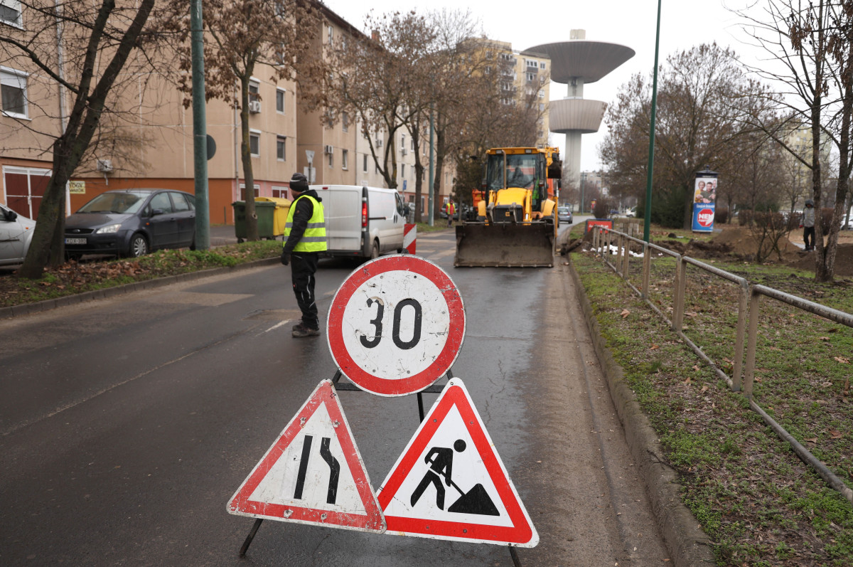 Szeged, gyalogátkelő, építés, Körtöltés utca, Ménesi Imre