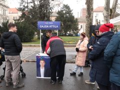 Szeged, képviselőjelölt, Gajda Attila, Tisza Párt, Széchenyi tér, aláírás gyűjtés, politika