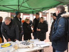 Szeged, képviselőjelölt, Stumpf Péter, Tisza Párt, Kárász utca, aláírás gyűjtés, politika