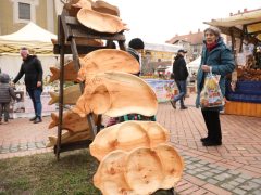 Szeged, Télbúcsúztató, kézműves vásár, Szent István tér