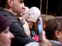 Szeged, Magyar Péter, Tisza Párt, kampánykörút, kampány, politika, Széchenyi tér