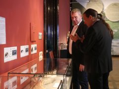 Szeged, Botka László, polgármester, átadta, Fogas Ottó, múzeumigazgató, igazgatói kinevezés, Móra Ferenc Múzeum, múzeum, jégkorszak kiállítás