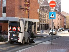 Szeged, tavasz, időjárás, február, takarítás, Oskola utca