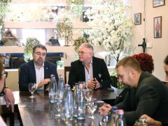 Szeged, Szegedi Szent-Györgyi Albert Rotary Club, Rotary, Kovács Autóalkatrész Kft., jótékonyság, adomány, számítógép, polgármesterek, települések