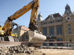 Szeged, Nagyállomás, Indóház tér, burkolatjavítás, forgalomkorlátozás