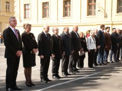 Szeged, március 15., ünnepség, koszorúzás, Klauzál tér, zászlófelvonás, Széchenyi tér, Botka László, Kossuth kifli