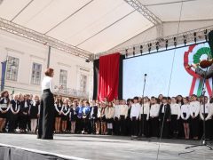 Szeged, március 15., ünnepség, koszorúzás, Klauzál tér, zászlófelvonás, Széchenyi tér, Botka László, Kossuth kifli