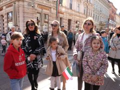 Szeged, március 15., ünnepség, koszorúzás, Klauzál tér, zászlófelvonás, Széchenyi tér, Botka László, Kossuth kifli