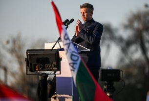 Március 15. - Magyar Péter szerint hazánk a Nyugat, az EU és a NATO része. Fotó: Tisza Párt hivatalos FB