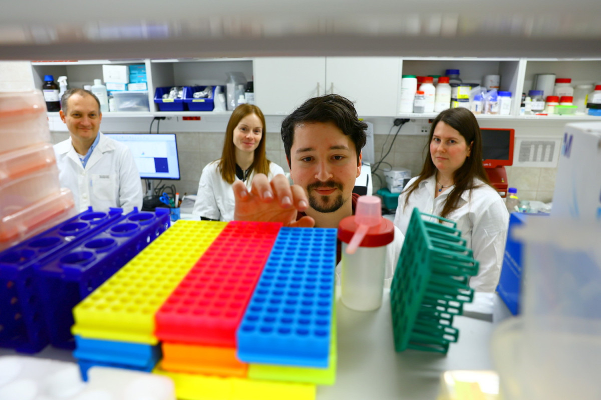 A pikkelysömör kezelésére fejlesztenek új terápiás eljárást Szegeden