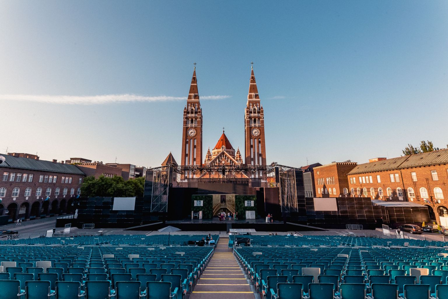 Statisztákat keresnek a Szegedi Szabadtéri Játékokon debütáló Wicked musical készítői