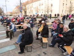 Hódmezővásárhely, Orbán-búcsúztató, piknik, Márki-Zay Péter, Bessenyei Ferenc Művelődési Központ, politika, választás